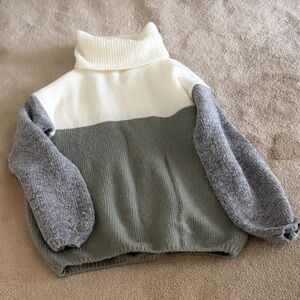 Dreamers White and Gray Turtleneck Sweater